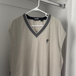 Ashworth Cream V-Neck Sleeveless Top with Gray Trim